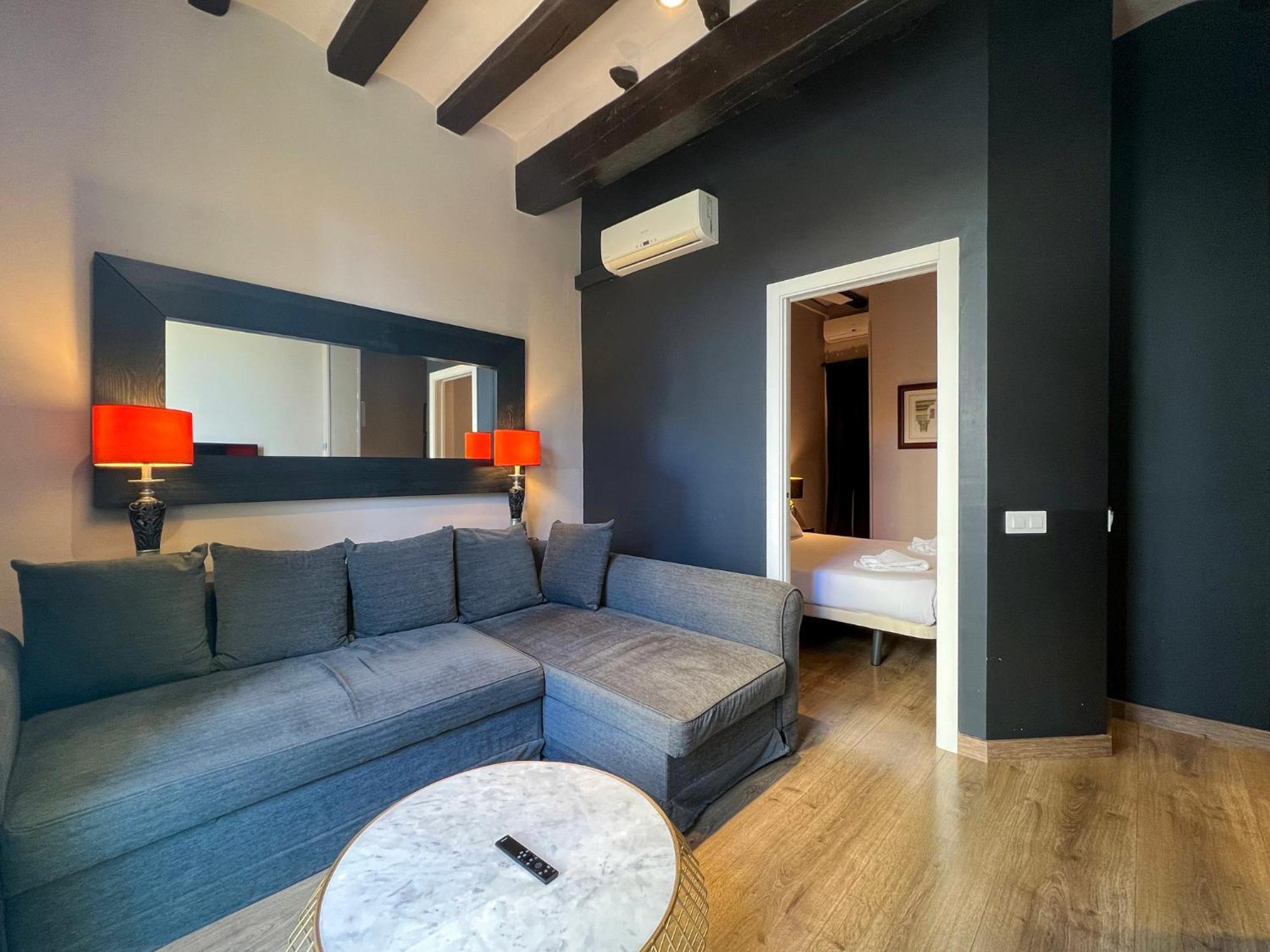 Stay U-Nique Apartments Est Barcellona Esterno foto
