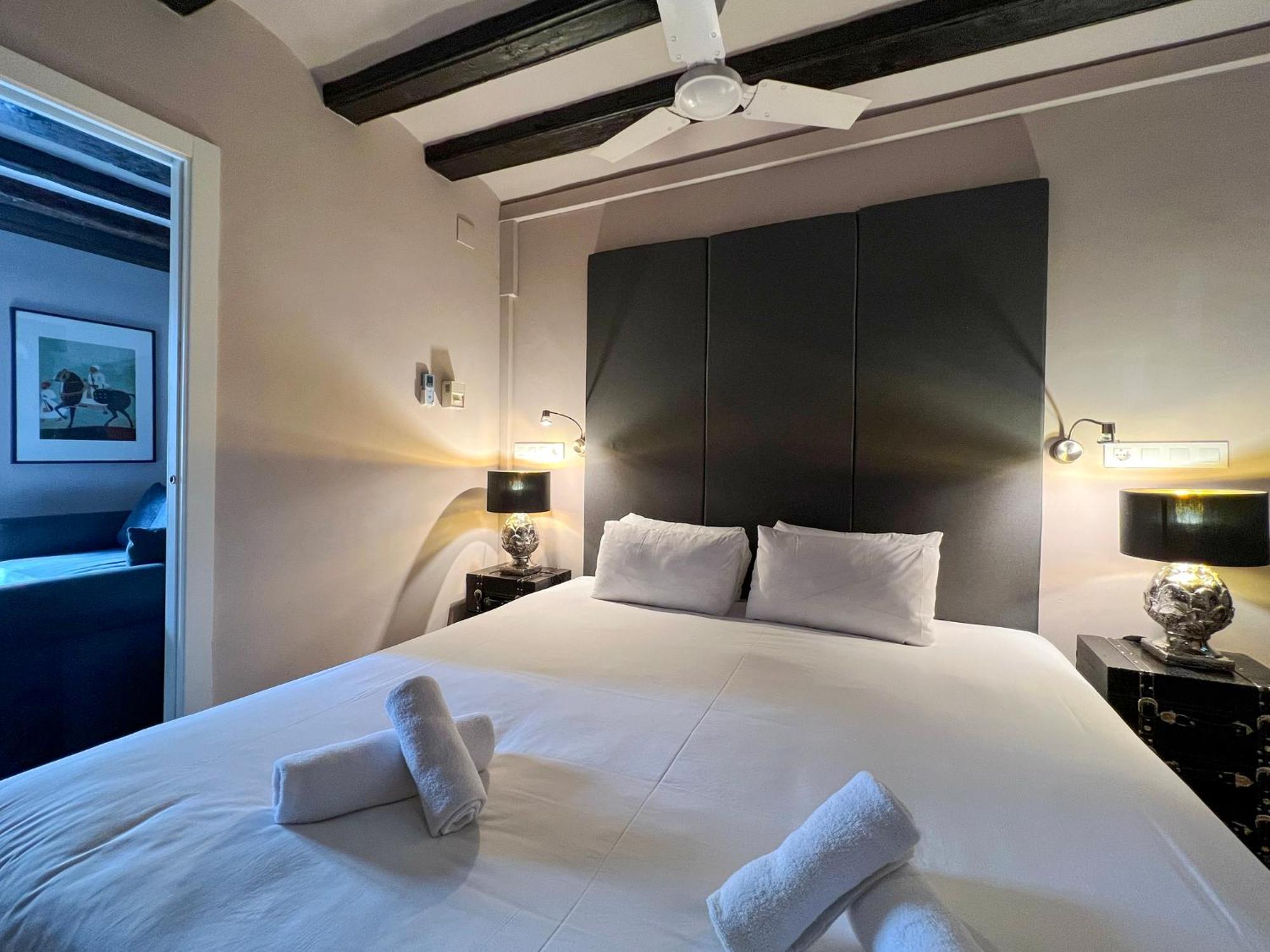 Stay U-Nique Apartments Est Barcellona Esterno foto