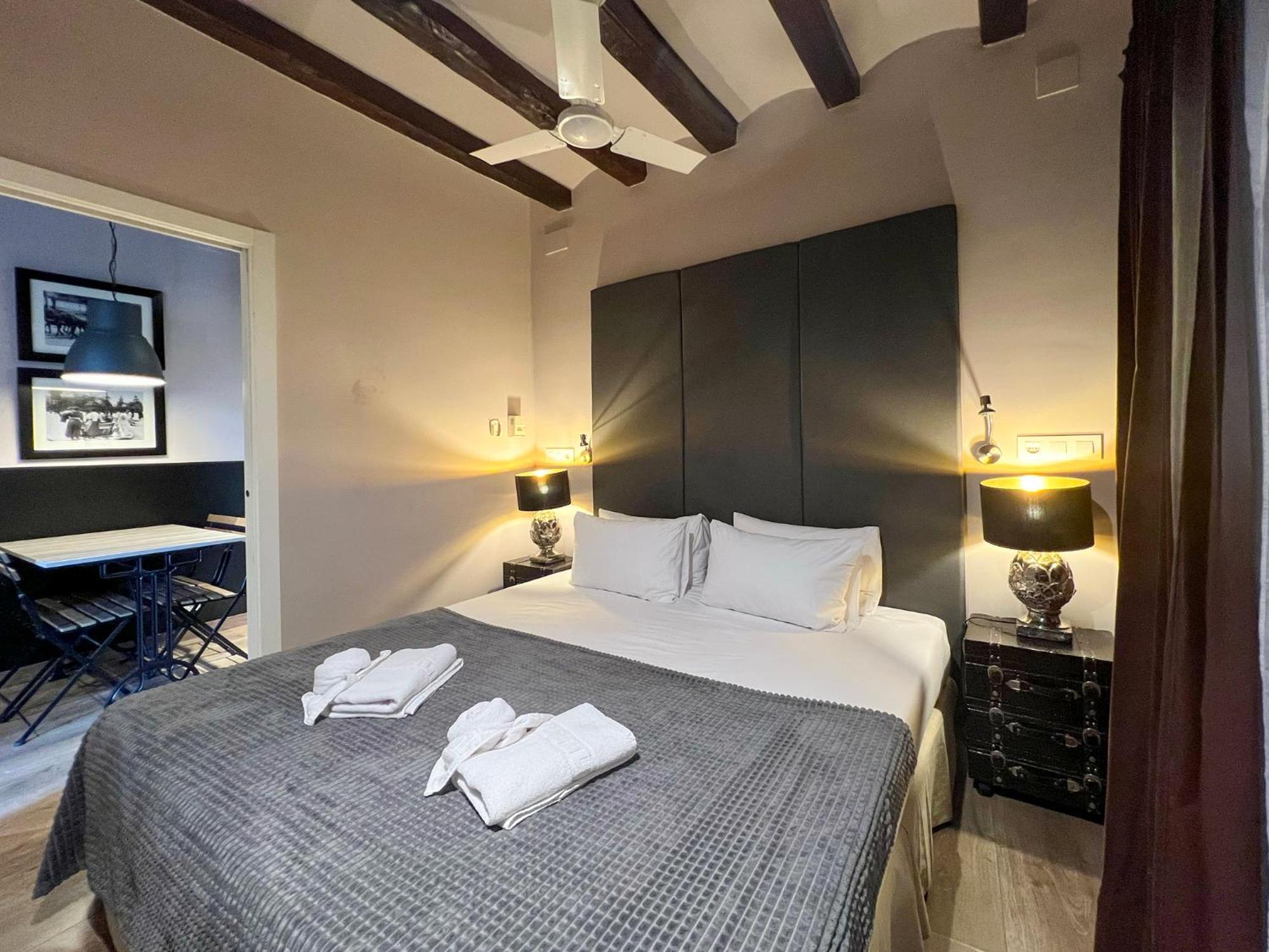 Stay U-Nique Apartments Est Barcellona Esterno foto
